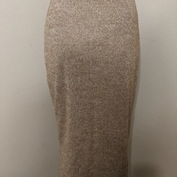 Vylette Ribbed Skirt - Picture 2 of 3